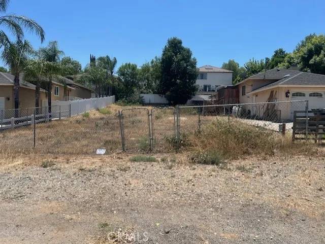 14465 ROCK, Riverside, CA 92503