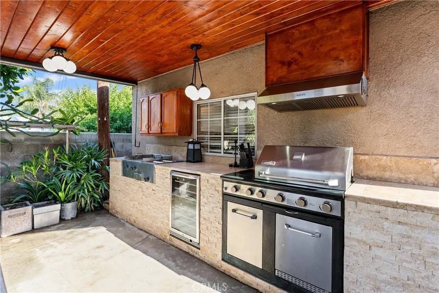 2901 Huston Street, Pomona, CA 91767