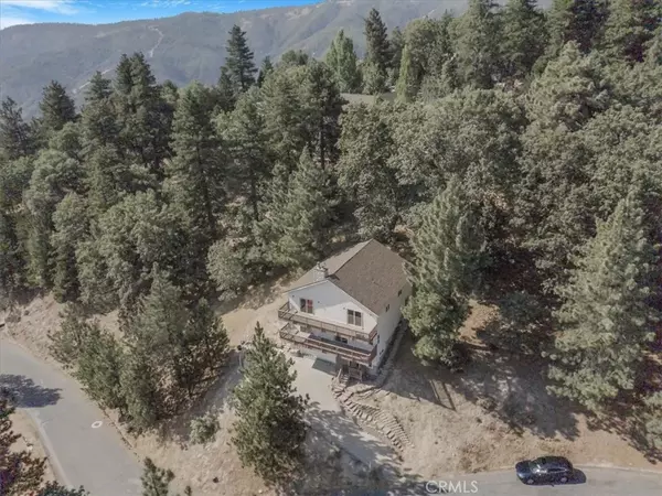 Running Springs, CA 92382,30134 Enchanted Way