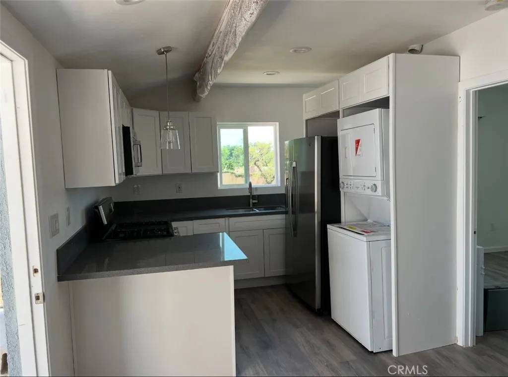 La Habra, CA 90631,1331 Whittier Boulevard #2