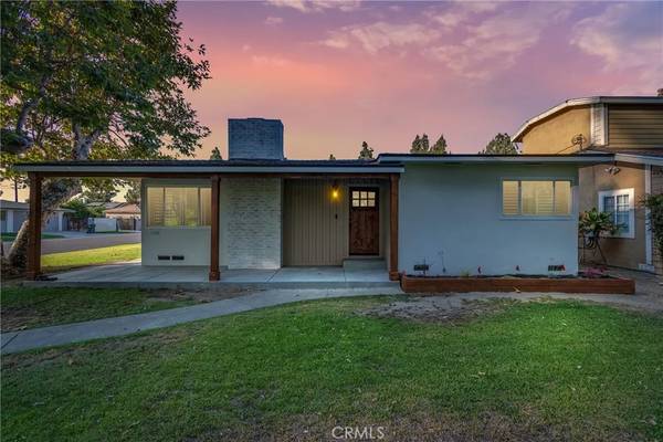 7303 Via Rio Nido, Downey, CA 90241