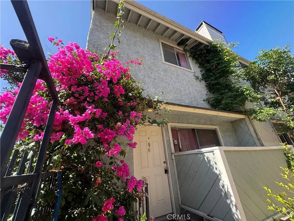 Panorama City, CA 91402,8936 Willis Avenue #9