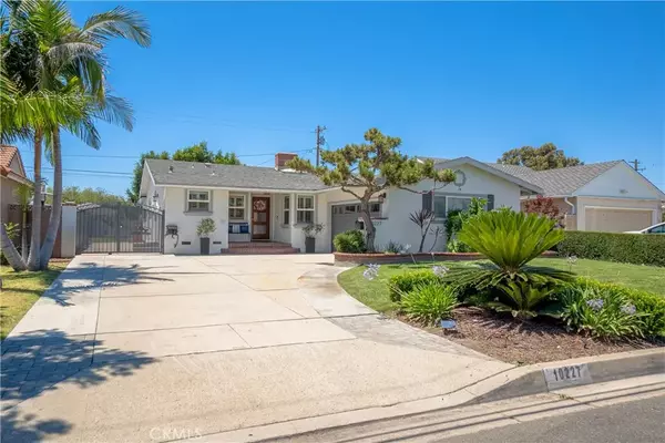 Downey, CA 90241,10227 Rives Avenue