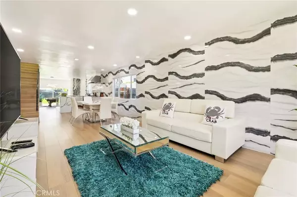 Venice, CA 90291,835 Sunset Avenue