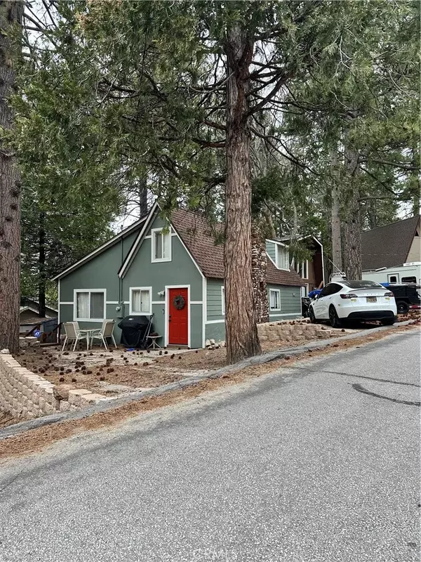 32064 Hunsaker Way, Running Springs, CA 92382