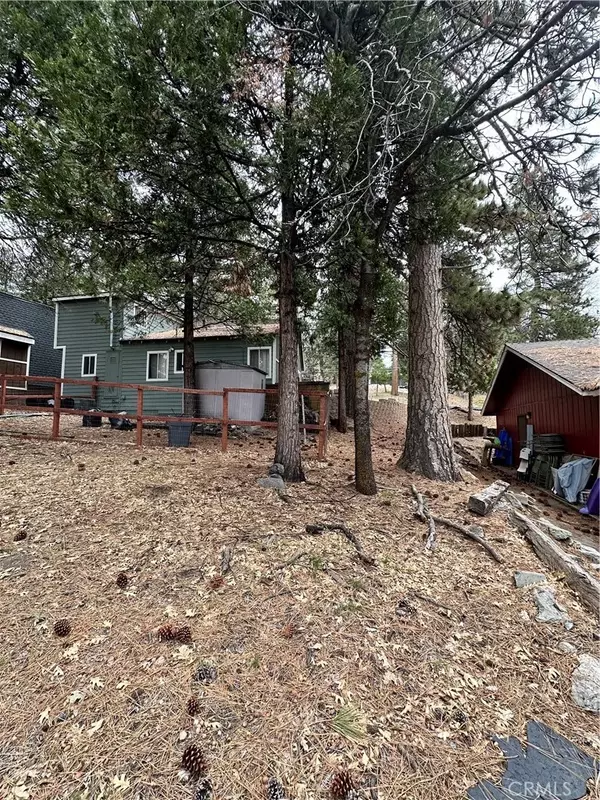 Running Springs, CA 92382,32064 Hunsaker Way