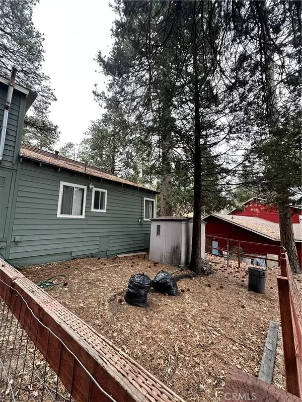 Running Springs, CA 92382,32064 Hunsaker Way