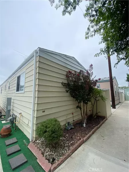 8600 Contreras #68, Paramount, CA 90723
