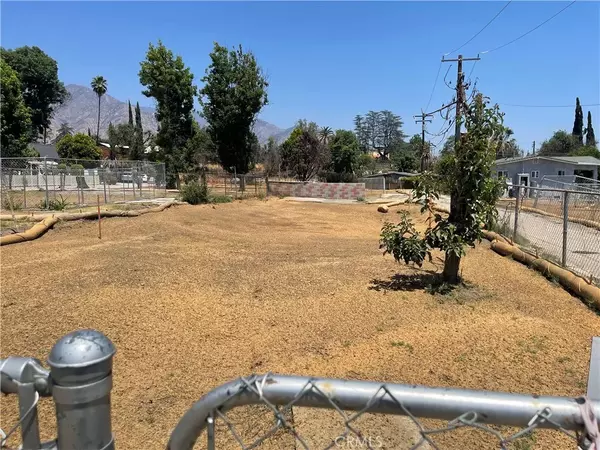 Altadena, CA 91001,2252 Glenrose