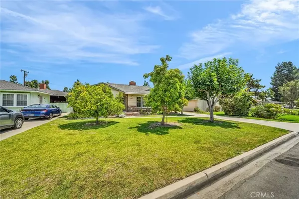 Downey, CA 90241,10420 Samoline Avenue