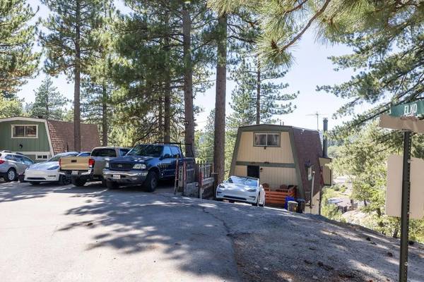 2476 Elko Drive, Running Springs, CA 92382