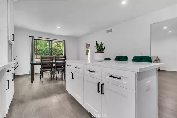 Pasadena, CA 91103,1121 Eucalyptus Lane