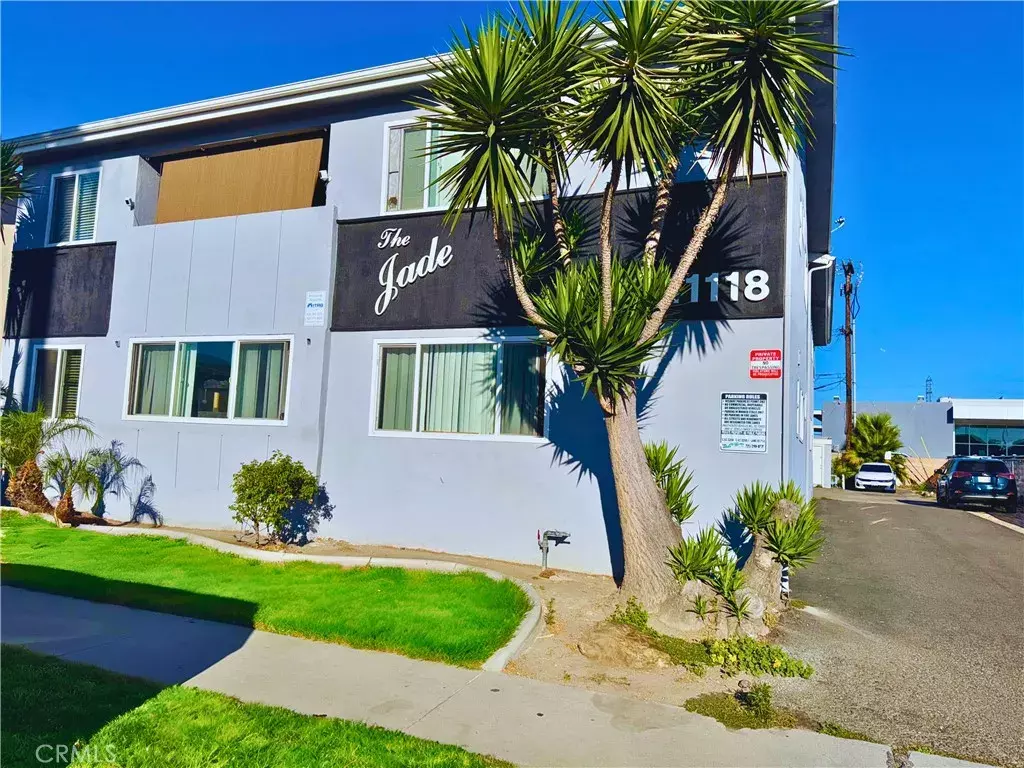 Downey, CA 90241,11118 Newville Ave
