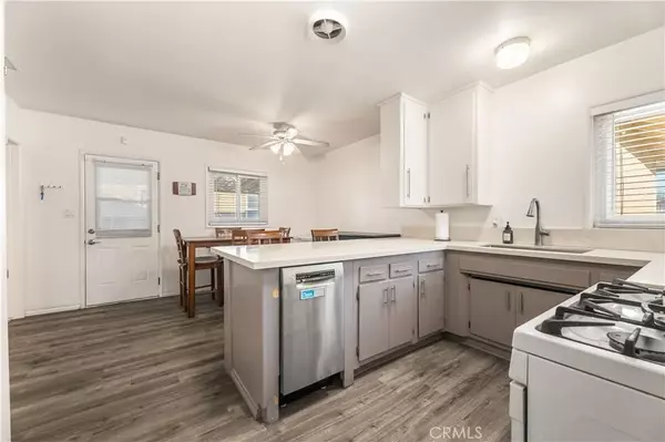 Fullerton, CA 92833,1307 W Hill Avenue