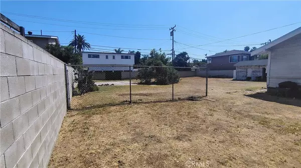 Long Beach, CA 90810,1518 W 19