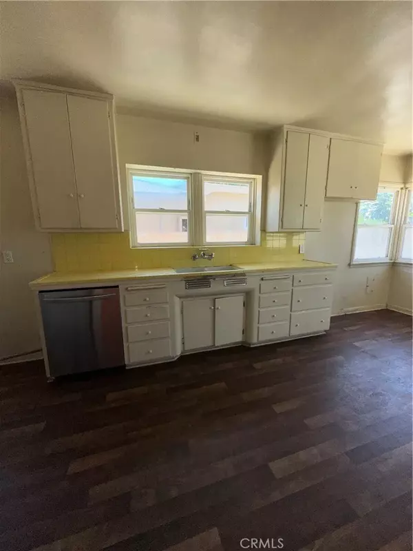 Long Beach, CA 90806,2451 Daisy Avenue