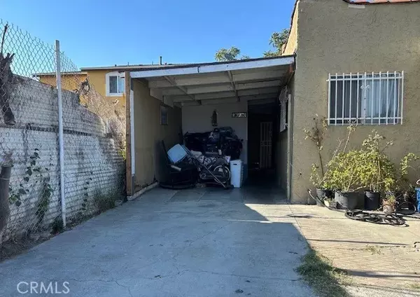 Compton, CA 90222,2215 124 Street