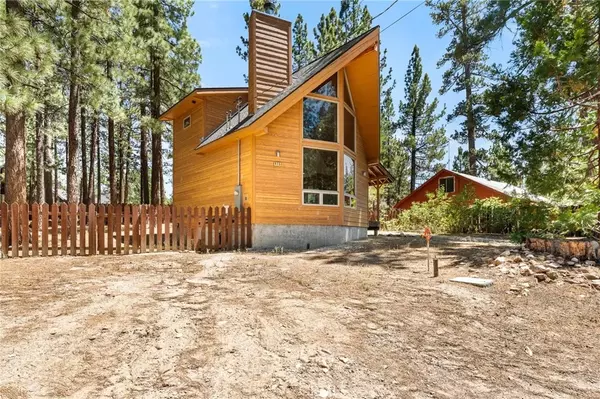 Big Bear Lake, CA 92315,415 Piney Lane
