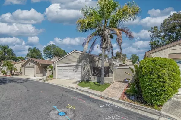 Fullerton, CA 92835,2991 Gingerwood Circle