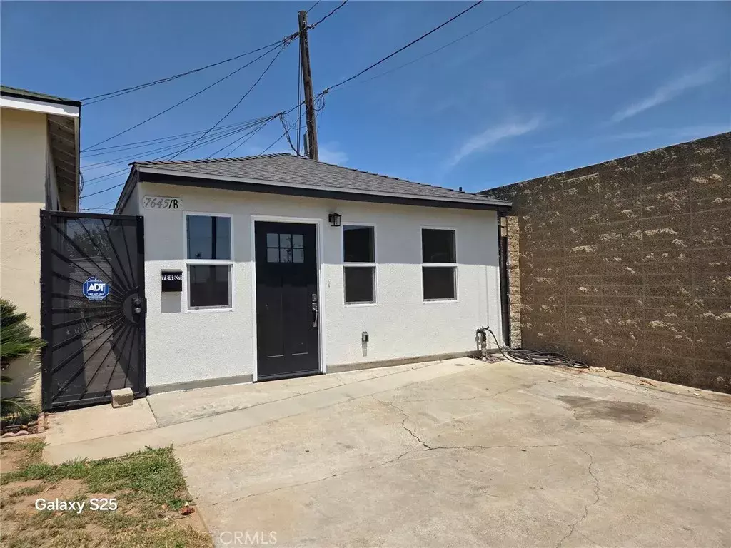 Commerce, CA 90040,7645 Wellman #B
