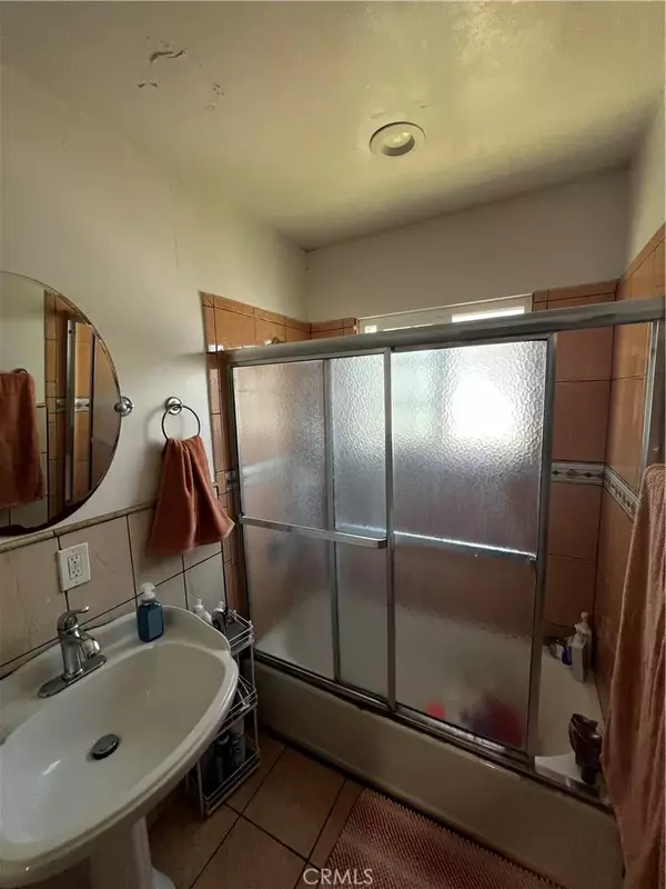 Long Beach, CA 90805,6160 Brayton Avenue