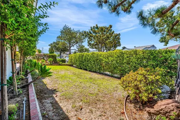 Los Angeles, CA 90045,5723 West 74th Street