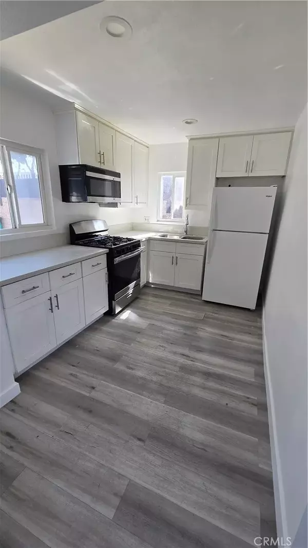 Gardena, CA 90249,13406 Halldale Avenue #1