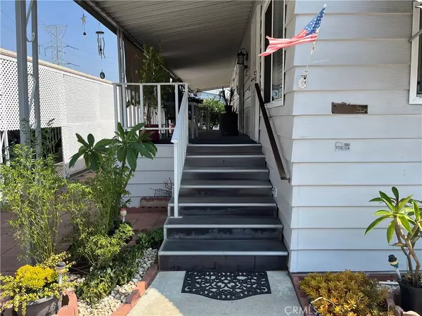Pico Rivera, CA 90660,8509 Beverly #134
