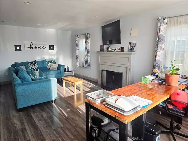 Compton, CA 90221,814 S Poinsettia Avenue