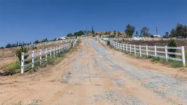 Jurupa Valley, CA 92509,0 Felspar