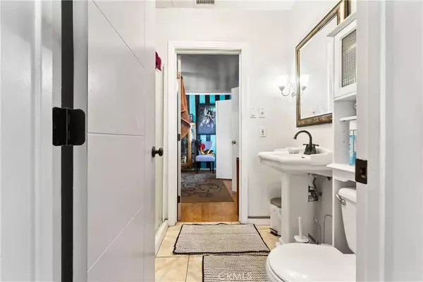 Bellflower, CA 90706,15343 Carfax Avenue