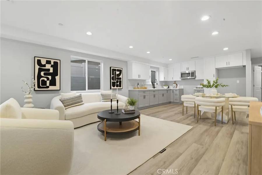 22022 PIONEER BLVD, Hawaiian Gardens, CA 90716