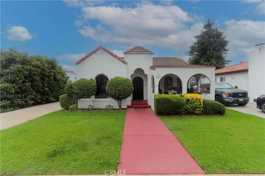 4224 E Massachusetts Street, Long Beach, CA 90814