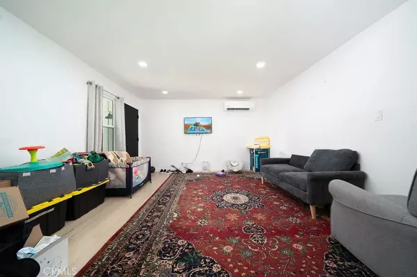 Downey, CA 90240,9203 Chaney Avenue