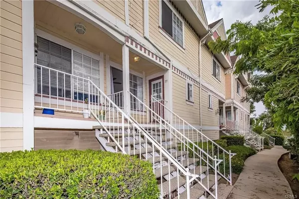 Sylmar, CA 91342,13750 Hubbard Street #77