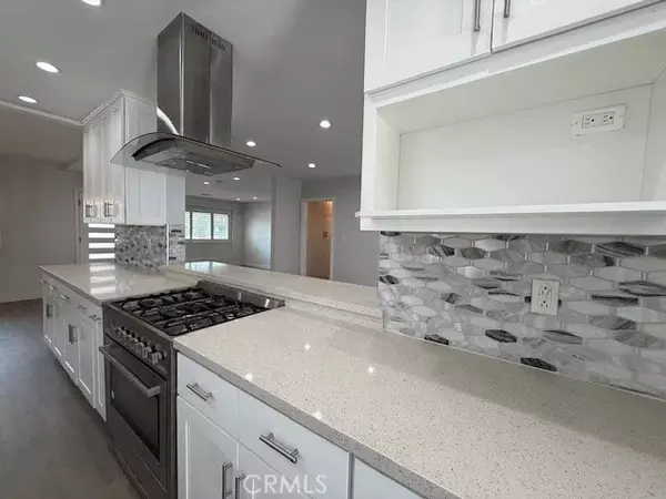 Lakewood, CA 90713,6053 Turnergrove Drive