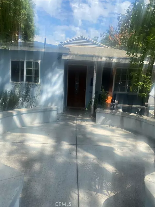 Long Beach, CA 90805,1441 e eleonor