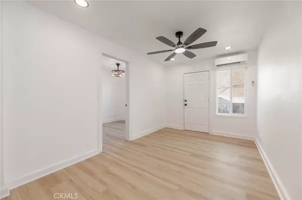 Bellflower, CA 90706,10013 Flora Vista