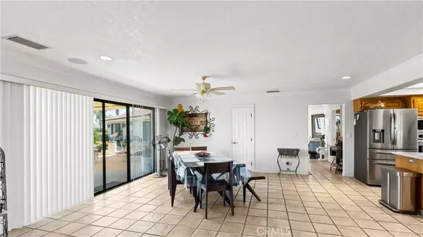 Riverside, CA 92503,17850 Vista del Lago Dr