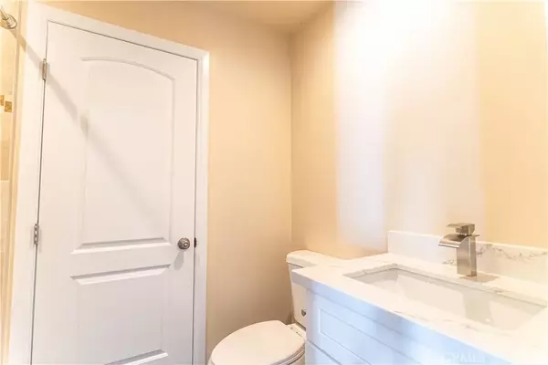 Panorama City, CA 91402,9246 Cedros Avenue #6