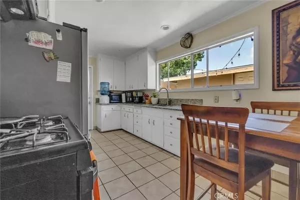 Whittier, CA 90605,10246 Parkinson