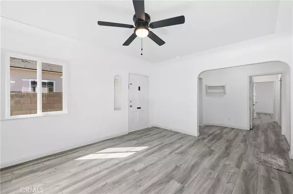 South Gate, CA 90280,9219 Alexander