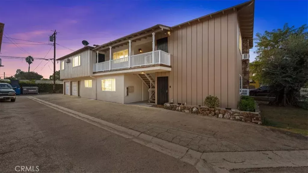 Downey, CA 90242,12566 Brookshire