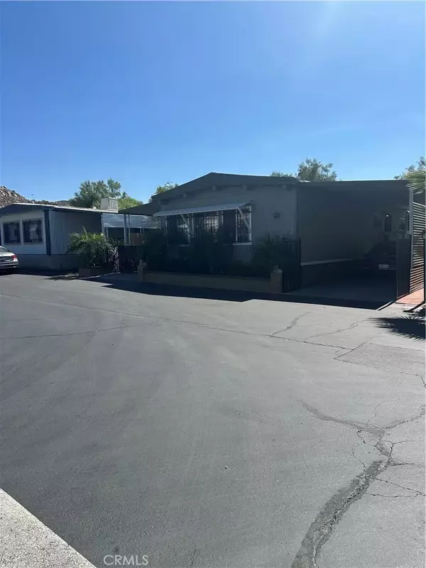 Hemet, CA 92543,1455 S State #186