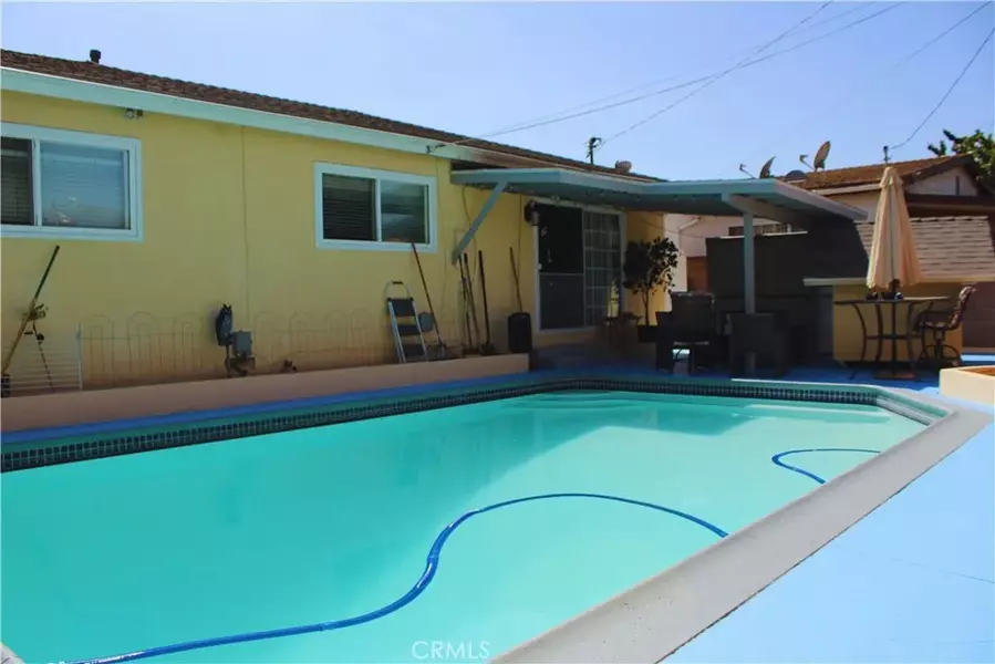 835 E Bonds, Carson, CA 90745
