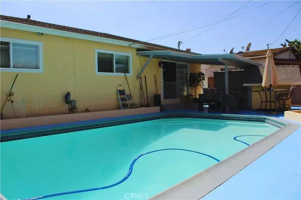 835 E Bonds, Carson, CA 90745