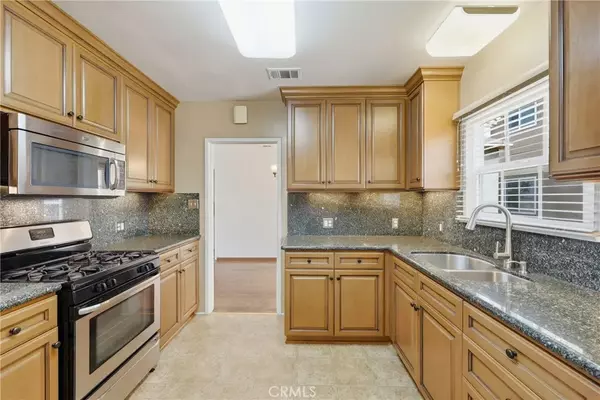Pomona, CA 91768,782 Lewis