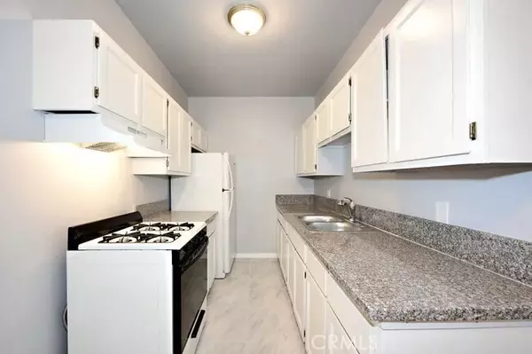 Glendale, CA 91204,1001 S Central