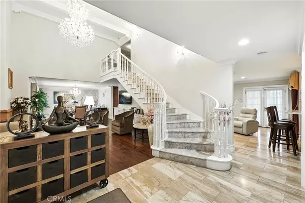 Downey, CA 90240,9123 Lemoran Avenue