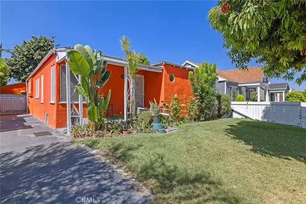 5951 S Van Ness, Los Angeles, CA 90047